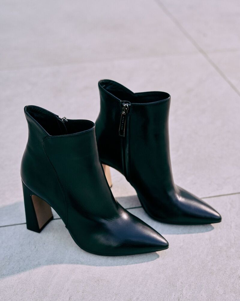 Botine negre